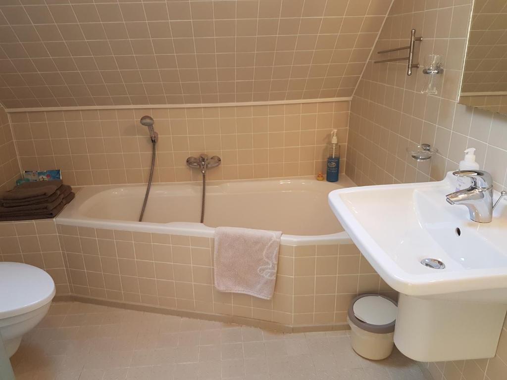 Koupelna v ubytování B & B DE SERAFIJN