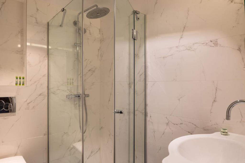 Crystal Hotel - Resim 13