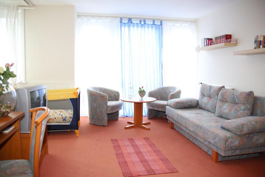 Posezení v ubytování Hotel Garni Kaiserpfalz