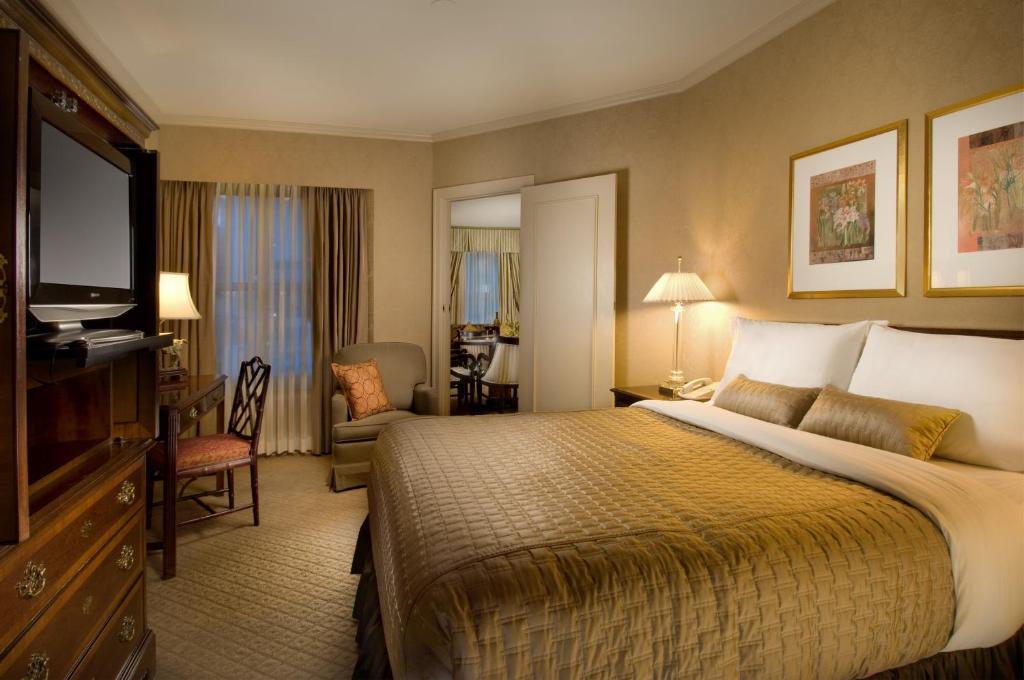 Mayflower Park Hotel - Executive Suite Queen Room