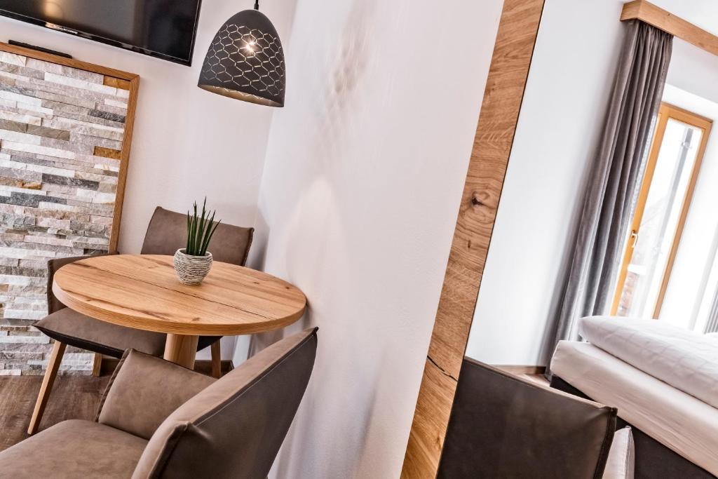 Posezení v ubytování Hotel Garni Sonngart