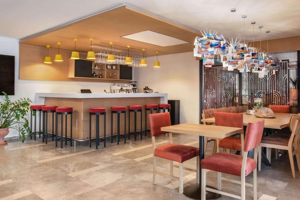 Posezení v ubytování TRYP by Wyndham Ankara Oran