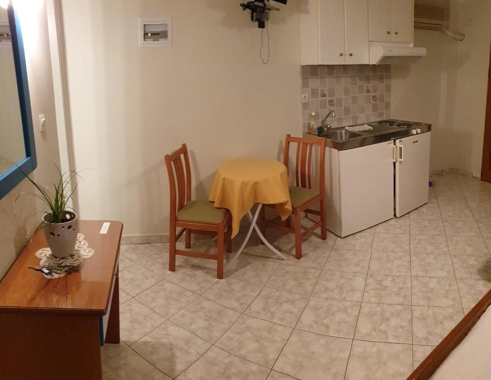 Kuchyň nebo kuchyňský kout v ubytování Epi Apartments