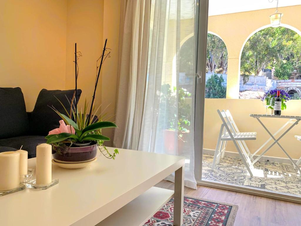 Apartment Homely Málaga Obispo con Parking, Spain - Booking.com