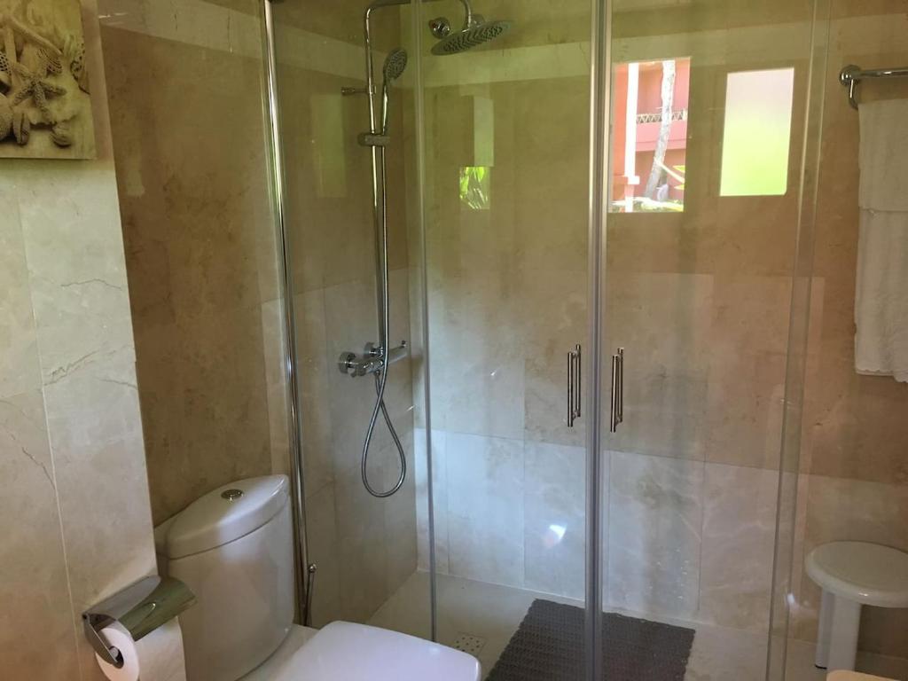 Kúpeľňa v ubytovaní Luxury Apartment in 5 Star Urbanization