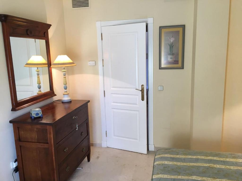 Posteľ alebo postele v izbe v ubytovaní Luxury Apartment in 5 Star Urbanization