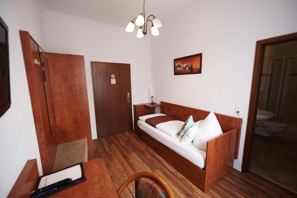Hotel Wurster Kroog - Single Room