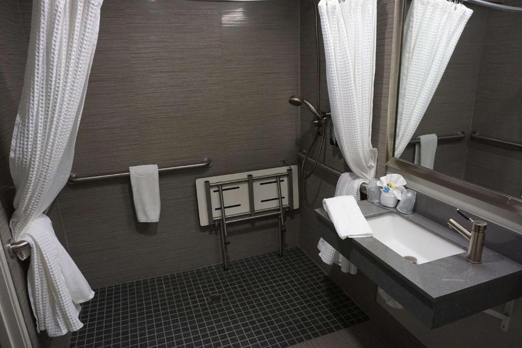Hartford Hotel Best Western Signature Collection - 