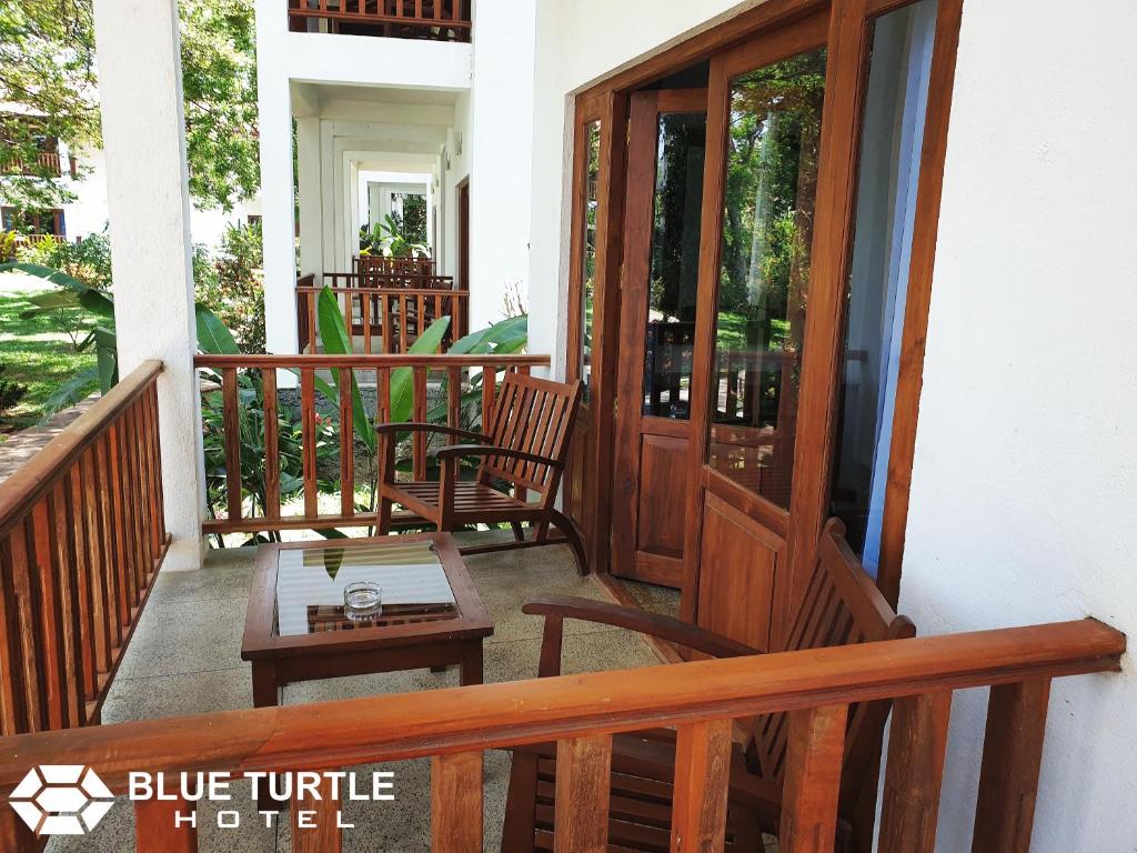 Blue Turtle Hotel - 14