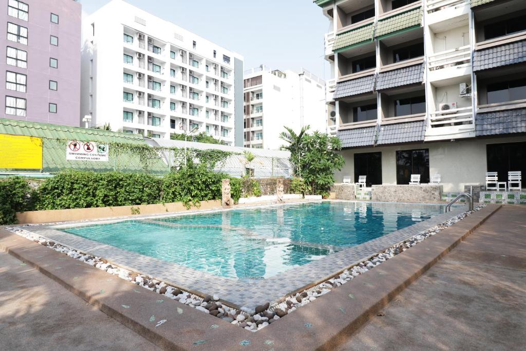 Natural Beach Hotel Pattaya