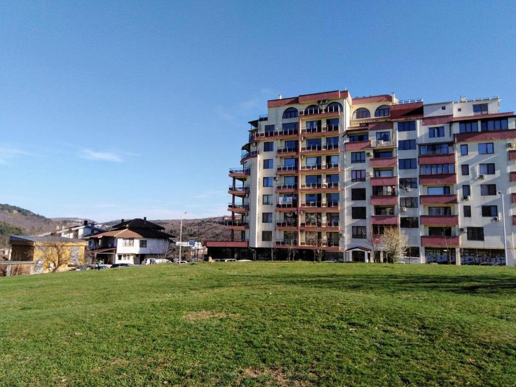 Budova, kde se apartmán nachází