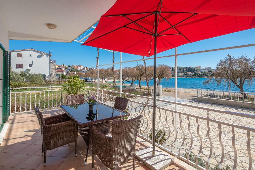 Villa Rozana - Beachfront Wellness Retreat - Appartamento Con 2 Camere Da Letto