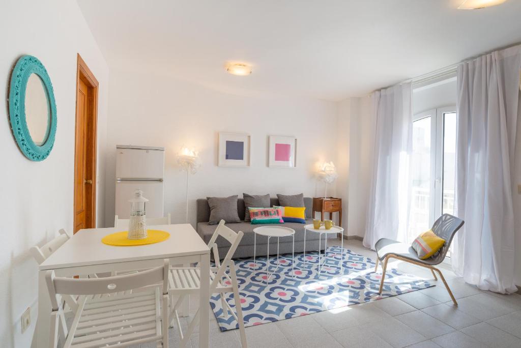 Appartement MalagaSuite Carihuela Sunset Beach (Spanje ...