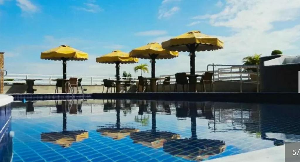  Pipas Bay Flat Particular