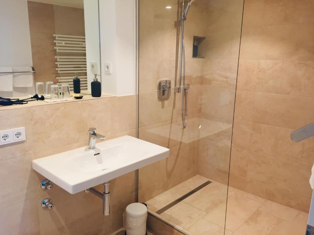 Koupelna v ubytování das HOTEL in München