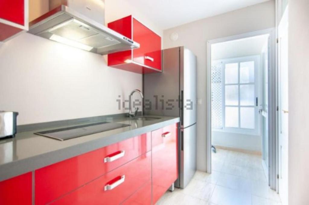 Kuchyň nebo kuchyňský kout v ubytování Two bedroom duplex with spectacular ocean view in Costa Adeje