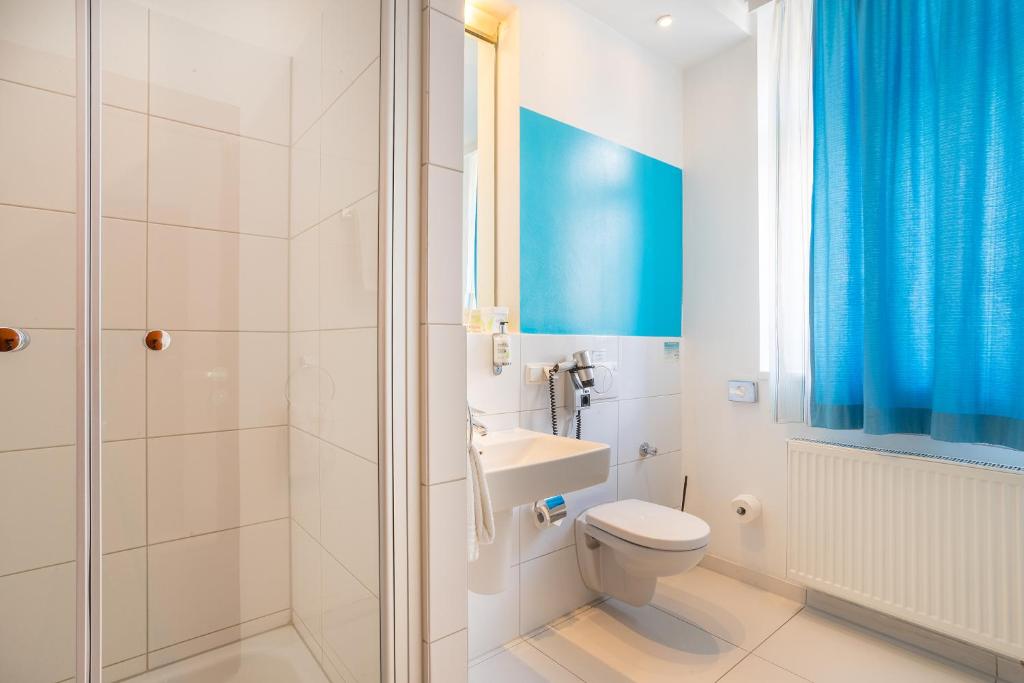 Koupelna v ubytování Hotel Bayrischer Hof