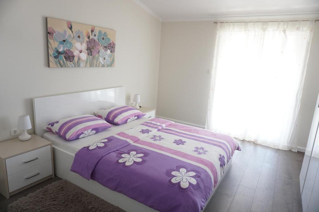 Apartment Sunset - 6