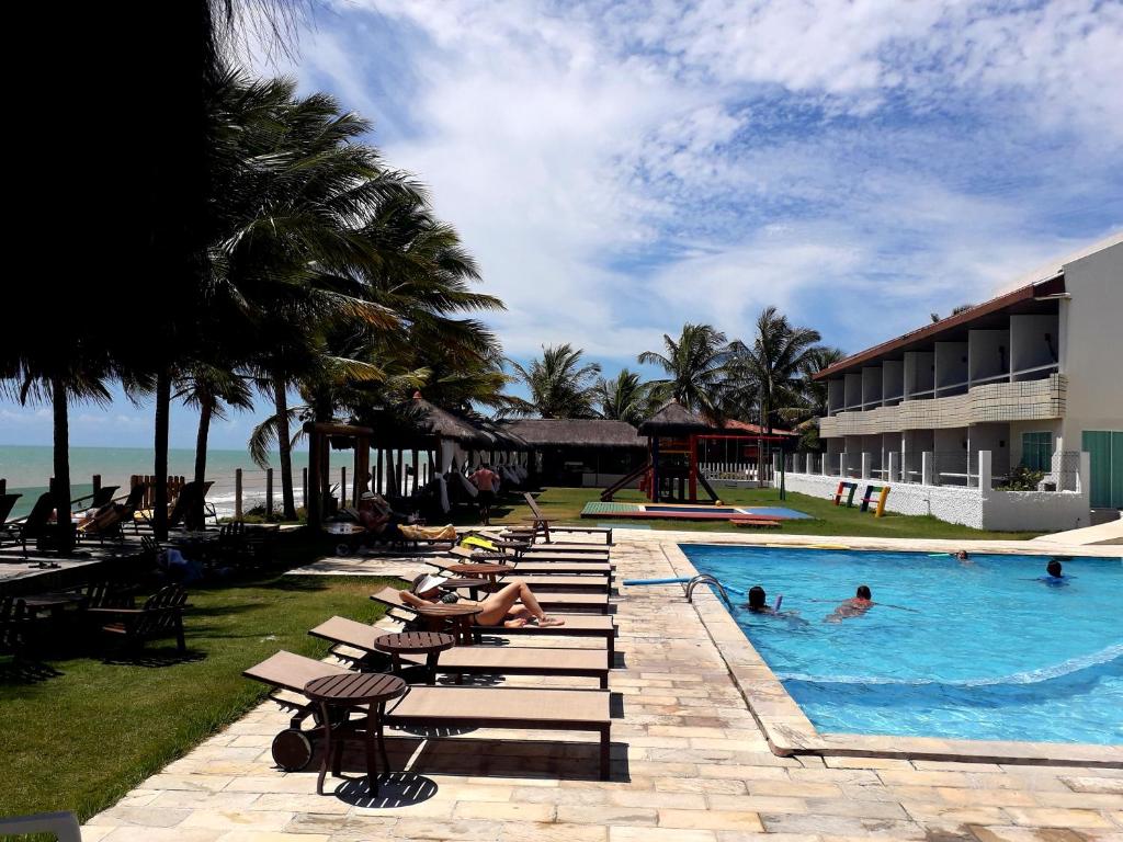 Bazén v ubytování Cahy Praia Hotel nebo v jeho okolí