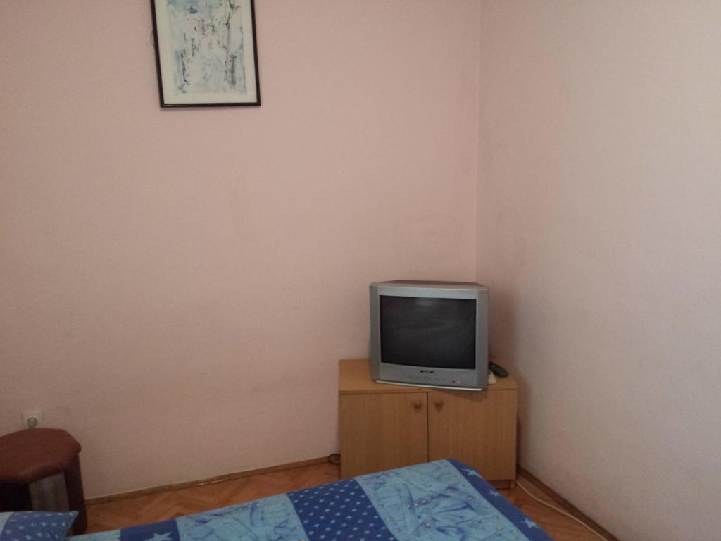 Apartments & Hostel Zdrava Hrana - Triple Room