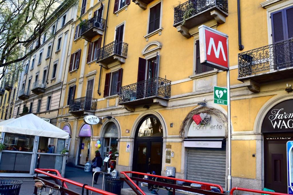 The building in which Az apartmant is located