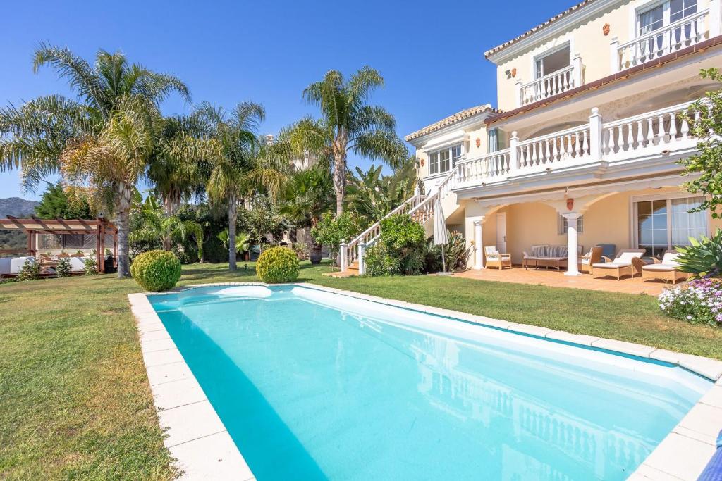 Villa Buenavista Los Arqueros, Benahavís – Updated 2022 Prices