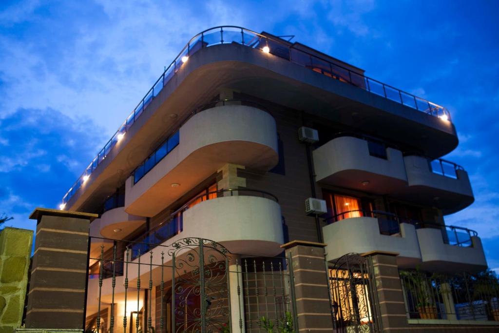 The building in which a szállodákat is located
