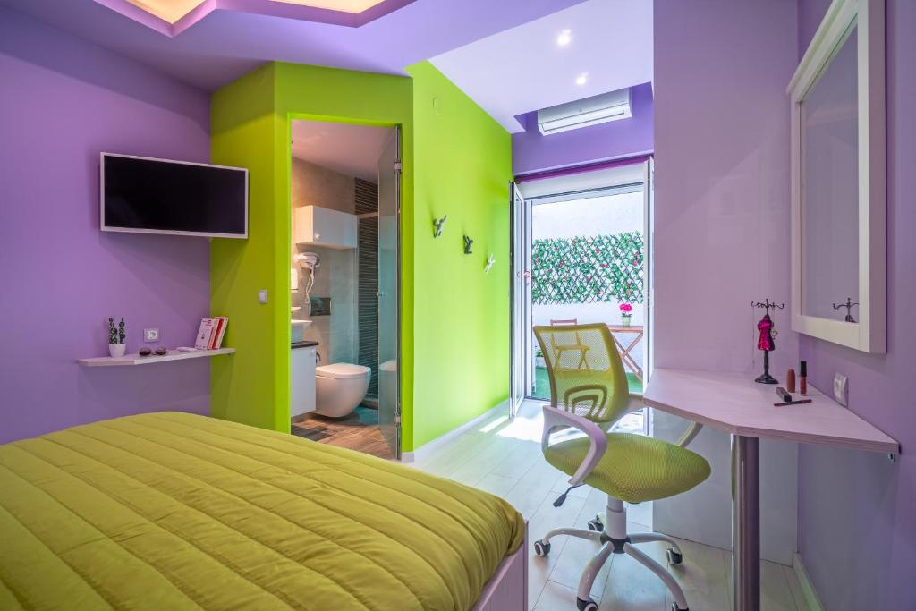 Televízia a/alebo spoločenská miestnosť v ubytovaní Cool Style Private Apartments
