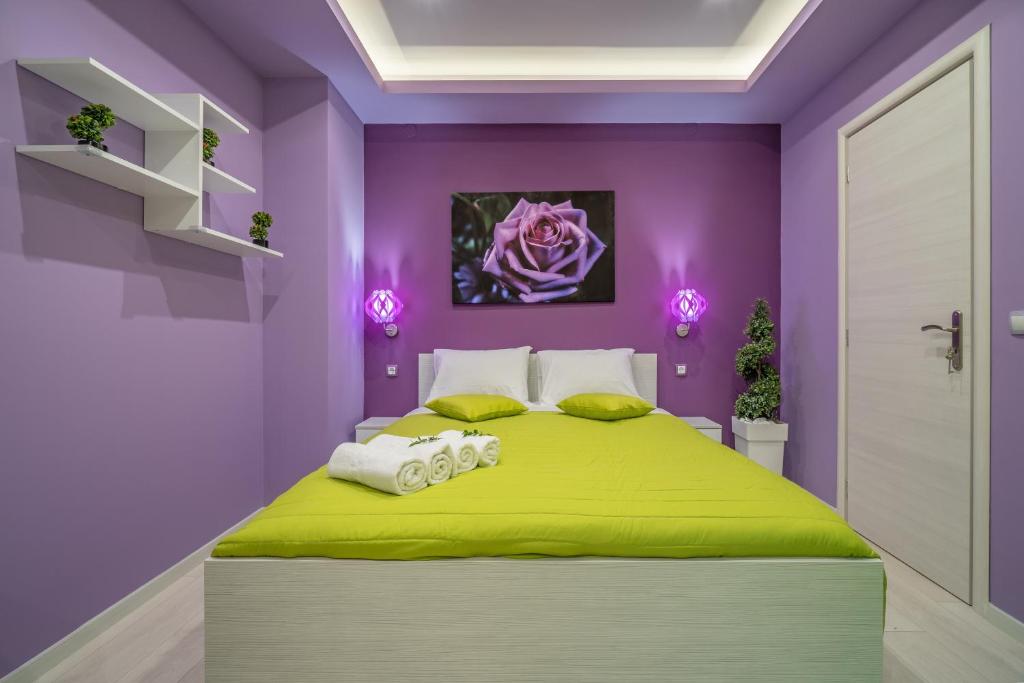 Posteľ alebo postele v izbe v ubytovaní Cool Style Private Apartments