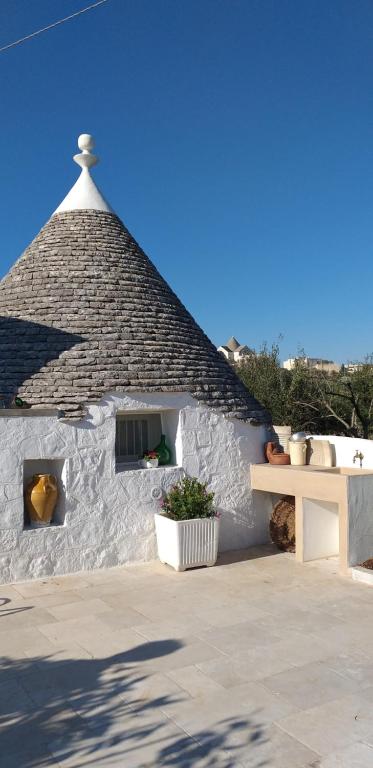 The building in which the holiday home is located