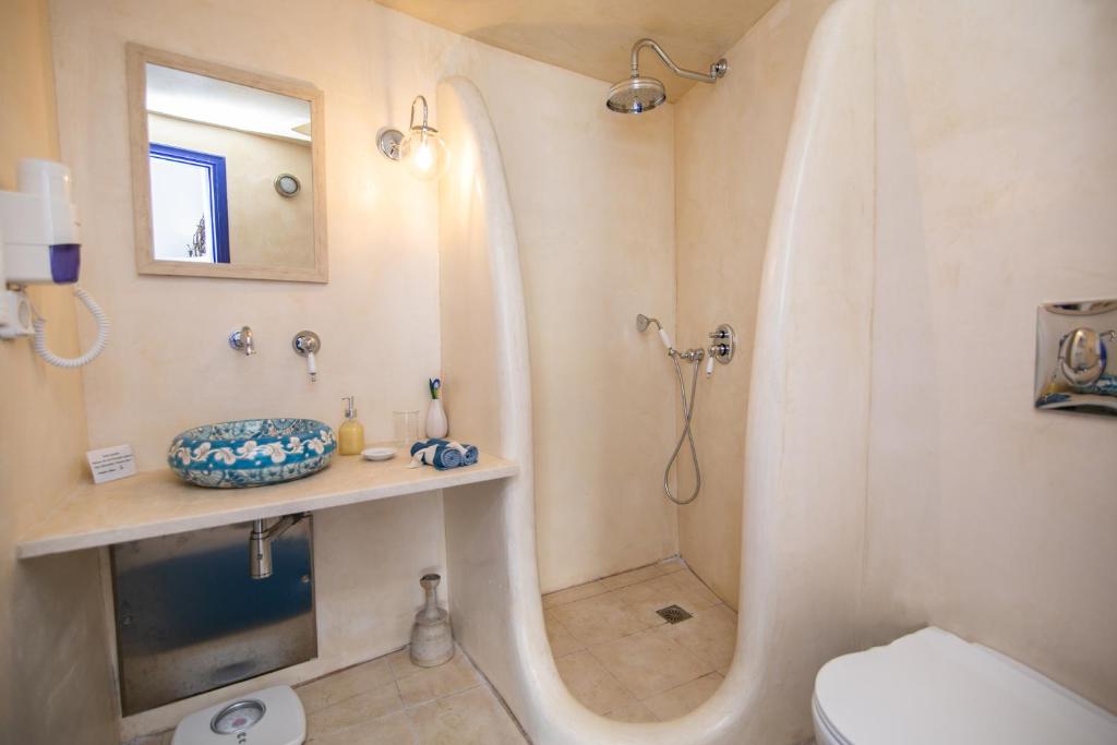 Koupelna v ubytování Ifestio Villas Oia