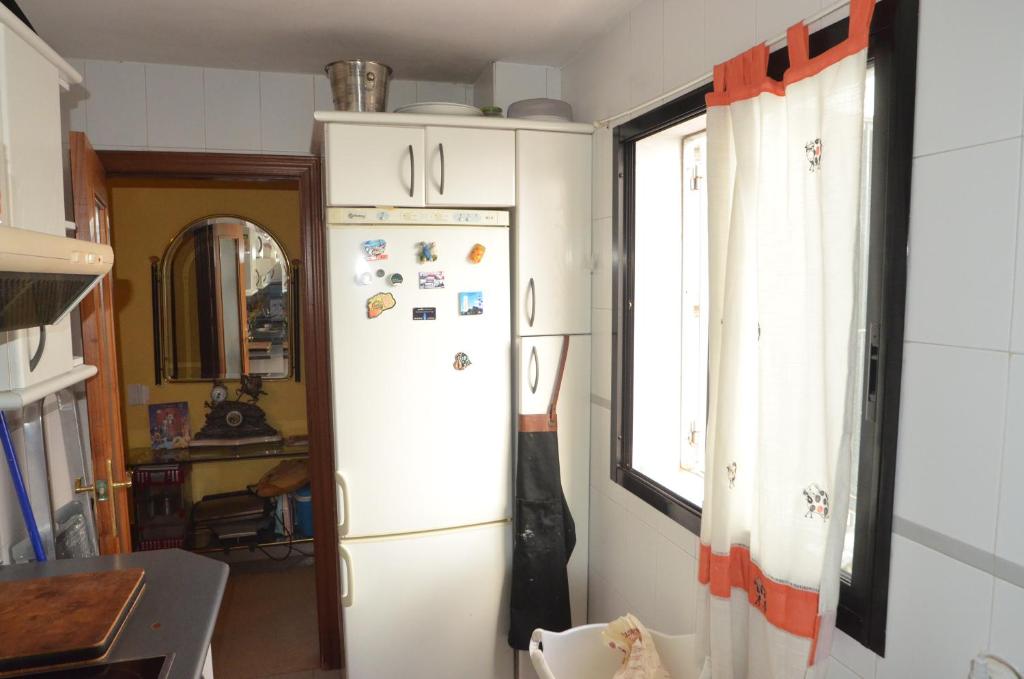 Kuchyňa alebo kuchynka v ubytovaní habitacion centro historico malaga