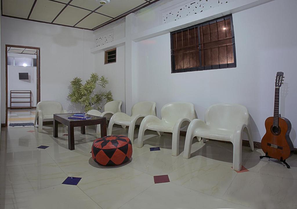 Posezení v ubytování Aura City Hostel