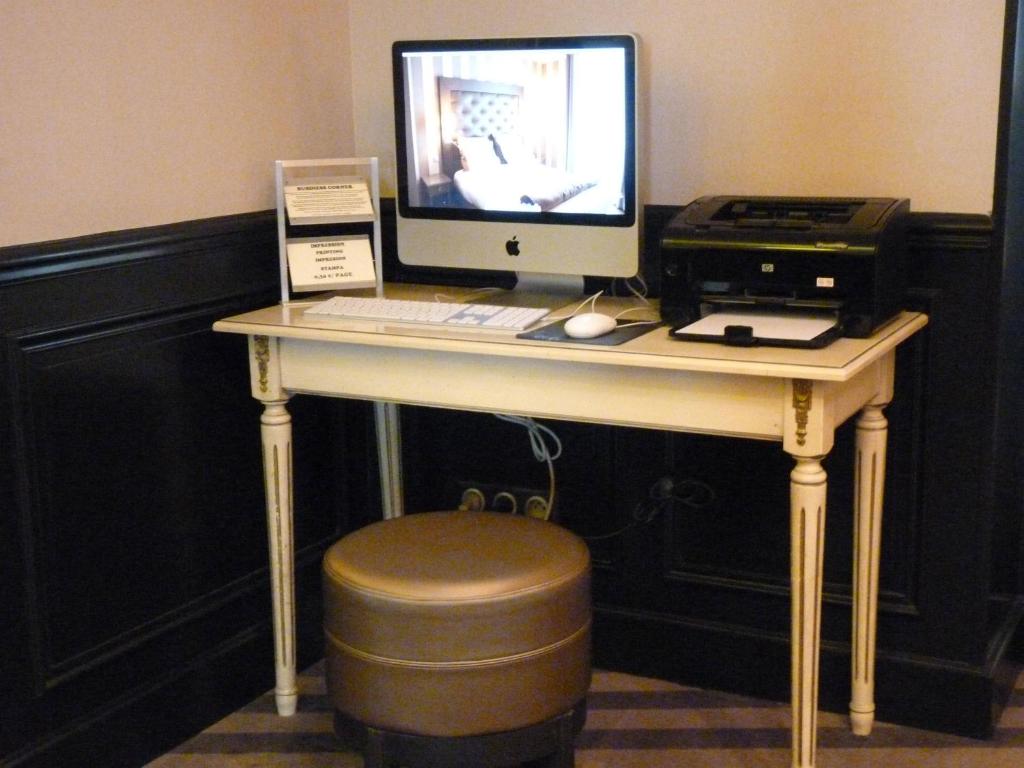 Hotel Saint Cyr Etoile - Resim 37