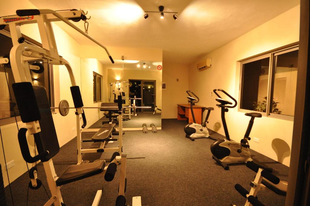 Fitness centrum a/nebo fitness zařízení v ubytování Athena Villas by Fine & Country