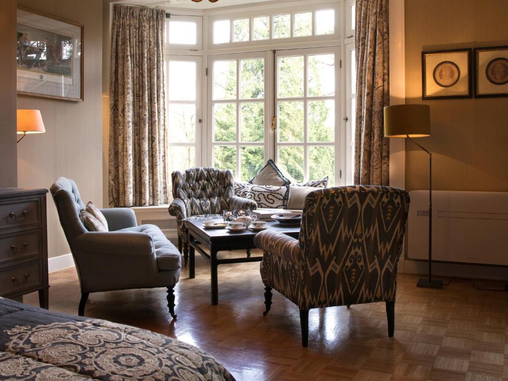 Posezení v ubytování Relais & Chateaux Hotel Landgoed Het Roode Koper