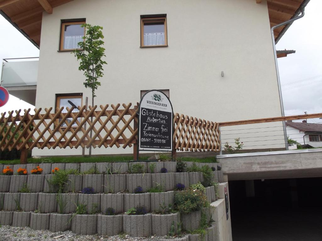 Certifikát, hodnocení, plakát nebo jiný dokument vystavený v ubytování Gästehaus Hubertus Bad Aibling