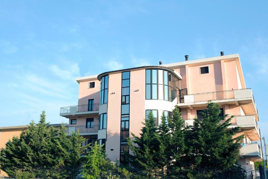Budova, kde se hotel nachází