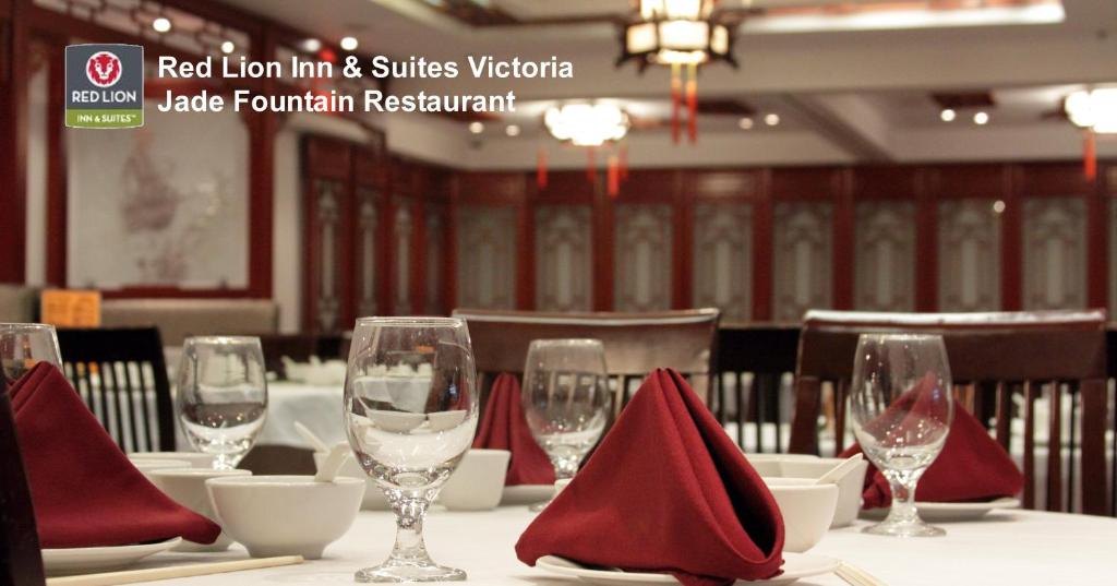 Red Lion Inn and Suites Victoria - Resim 41
