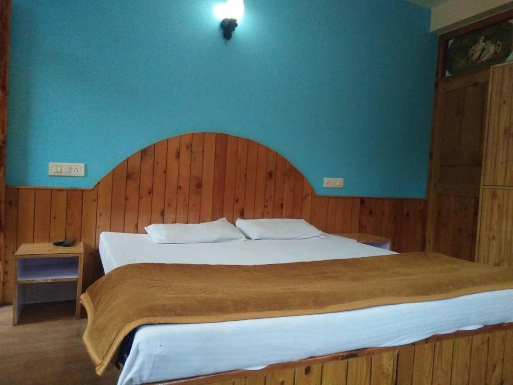 Homestay Near Club House - Deluxe Double Room