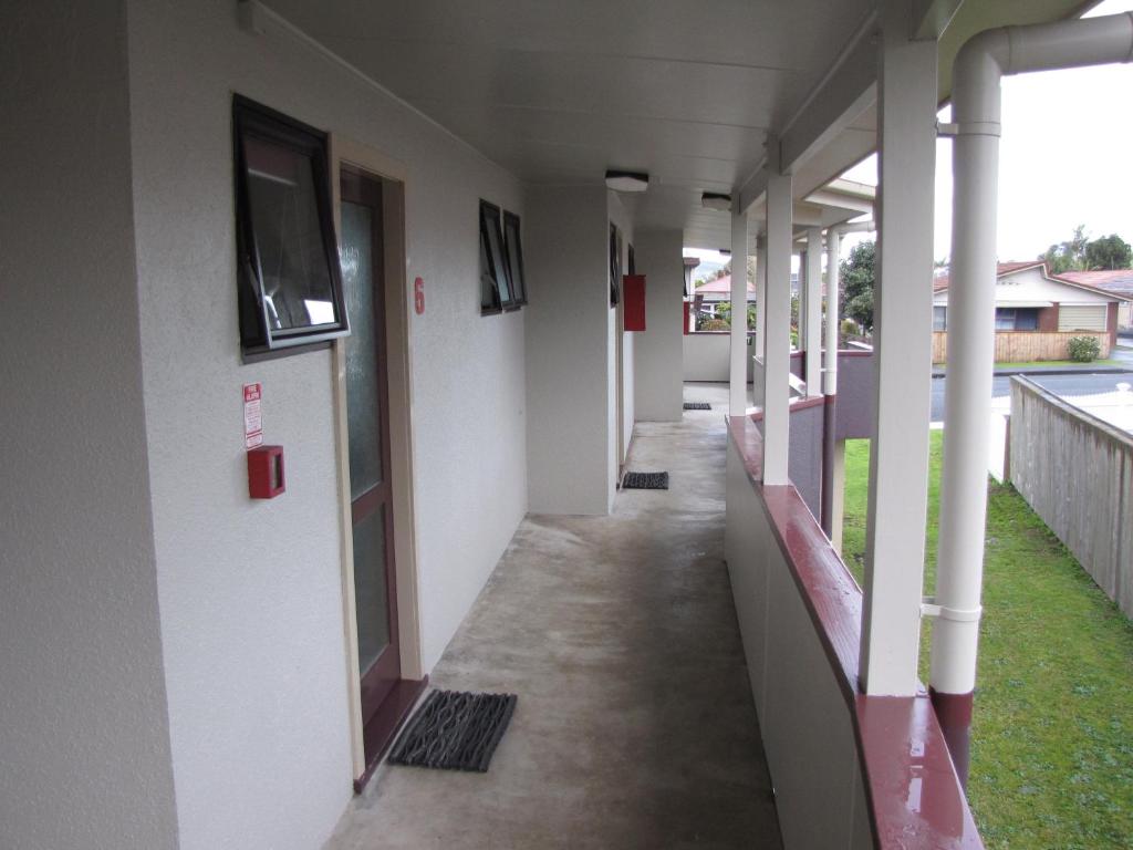 Pembrooke Motor Lodge - Resim 17