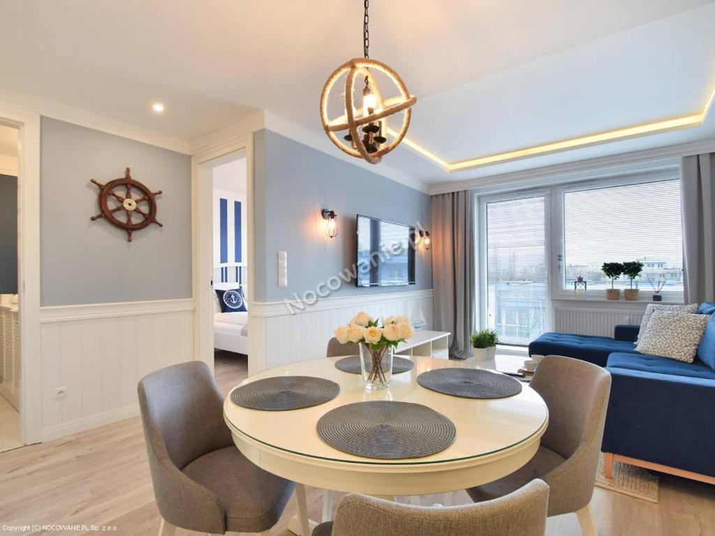 Posedenie v ubytovaní Apartament Bliżej Morza Premium I