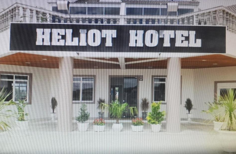  HELIOT HOTEL