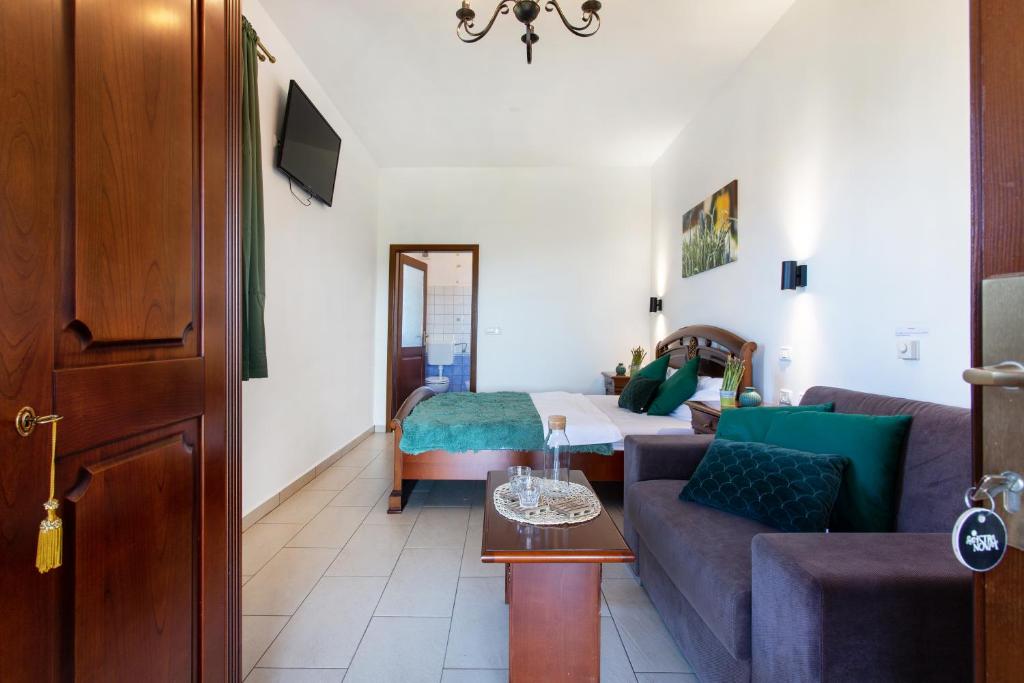 Residence Gold Istra - Camera Doppia Con Letto Extra