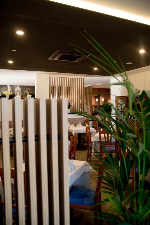 Postel nebo postele na pokoji v ubytování Albergo RISTORANTE SOTTOCASTELLO