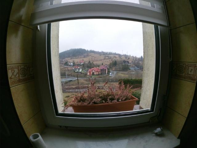 Výhľad na hory alebo výhľad na hory priamo z farmy