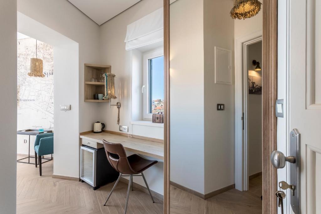 Seaview Luxury Retreat - 7