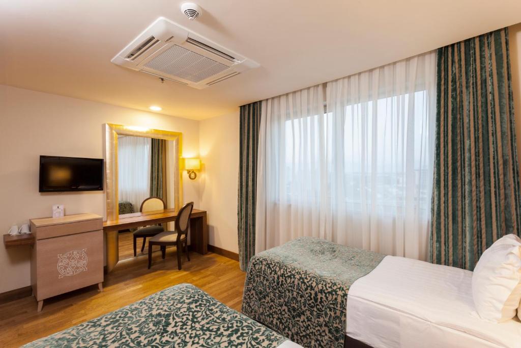 Melas Lara Hotel - 