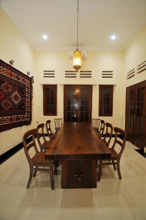 Fotografie z fotogalerie ubytování Musafir Guest House Syariah v destinaci Solo