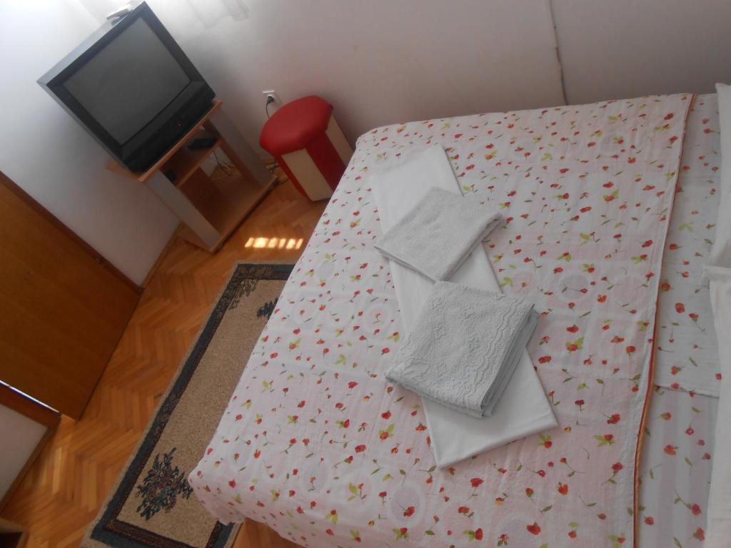 Apartments & Hostel Zdrava Hrana - Studio (3 Adults)